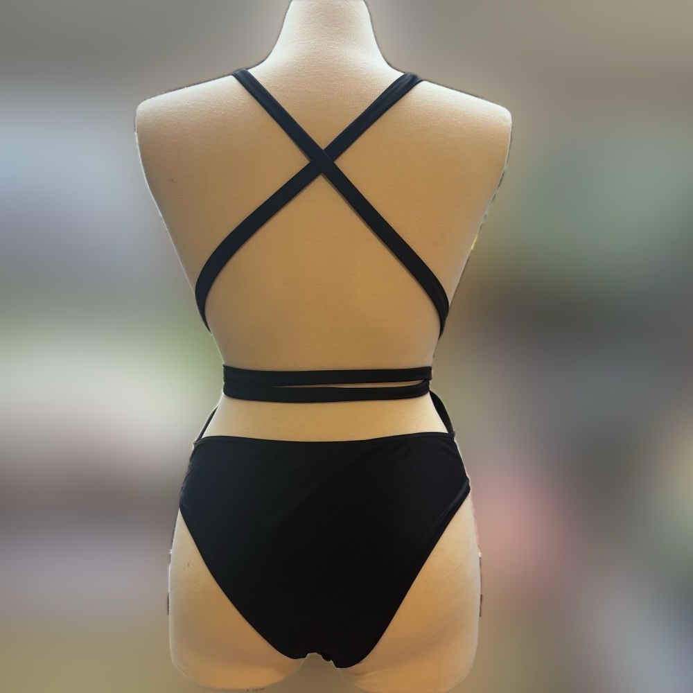 SweatyRocks Black Criss Cross One Pieces Swimsuit - Picture 6 of 11